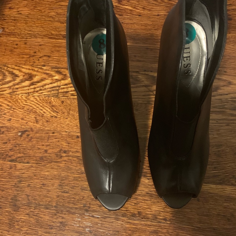 Guess Booties - Picture 4 of 5